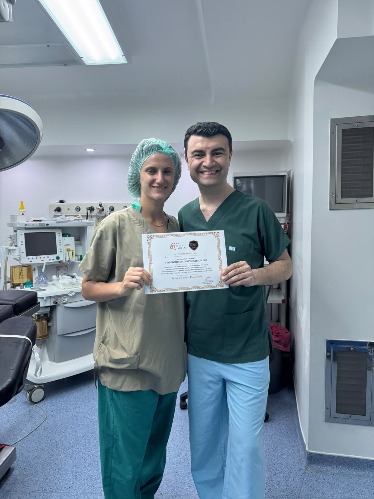 Д-р Цветина Даскалова с сертификат за Fellowship in Cosmetic Gynecology